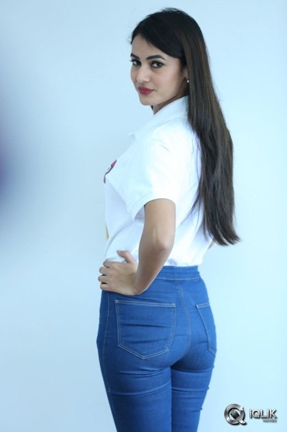 Sonal-Chauhan-Interview-About-Size-Zero